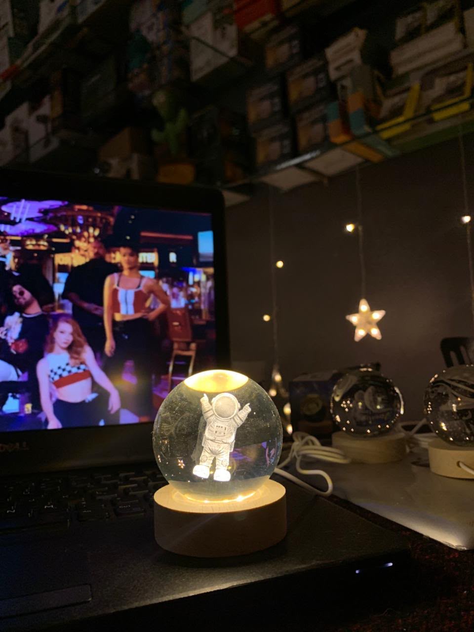 IGNITE GEDGETS 3D Crystal Ball LED Night Light with Wooden Base