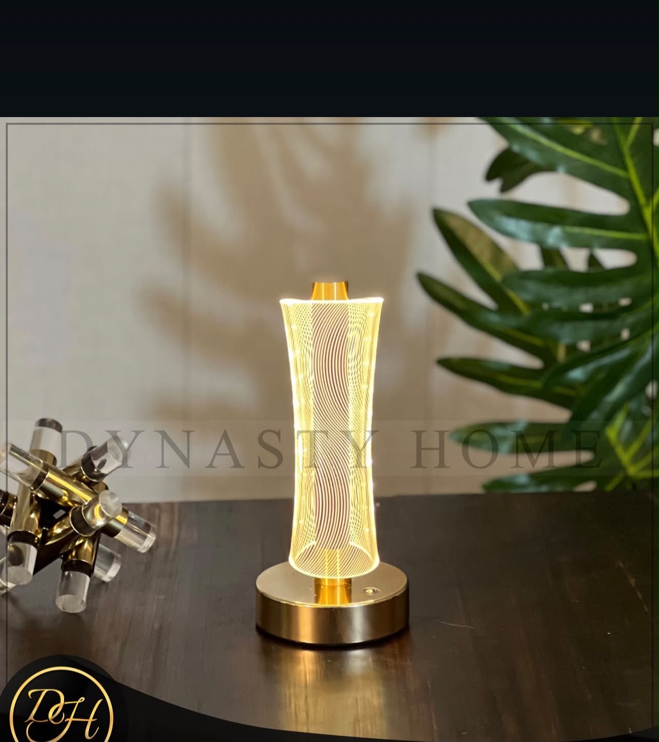 IGNITE GEDGETS LuxeGlow Acrylic Crystal Touch Table Lamp